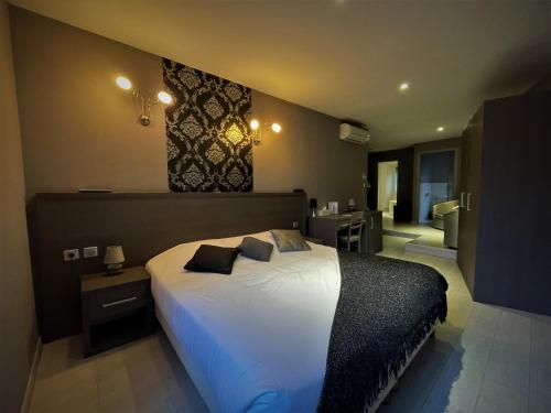 Hotel Restaurant des Voyageurs — hotel in Le Cheylard