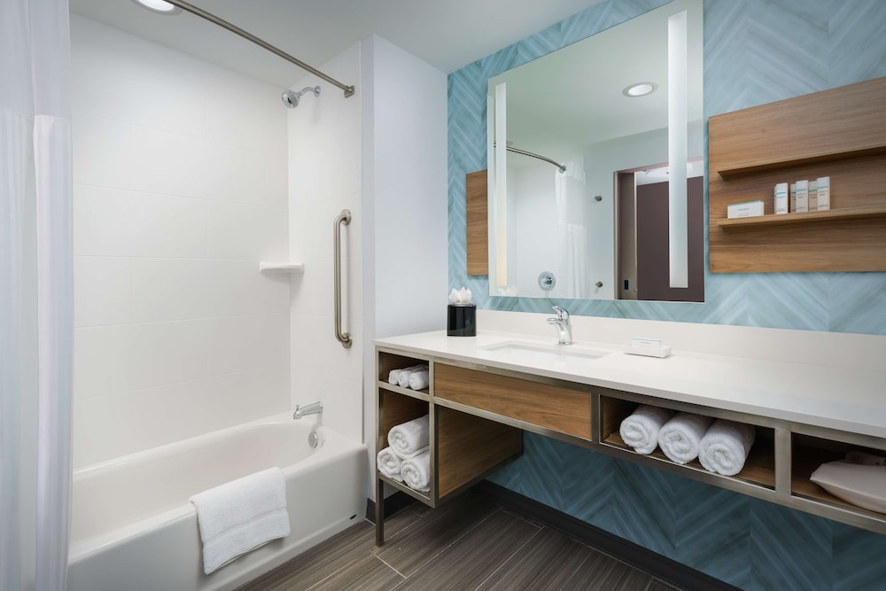 Hilton Garden Inn Apopka City Center - photo 20