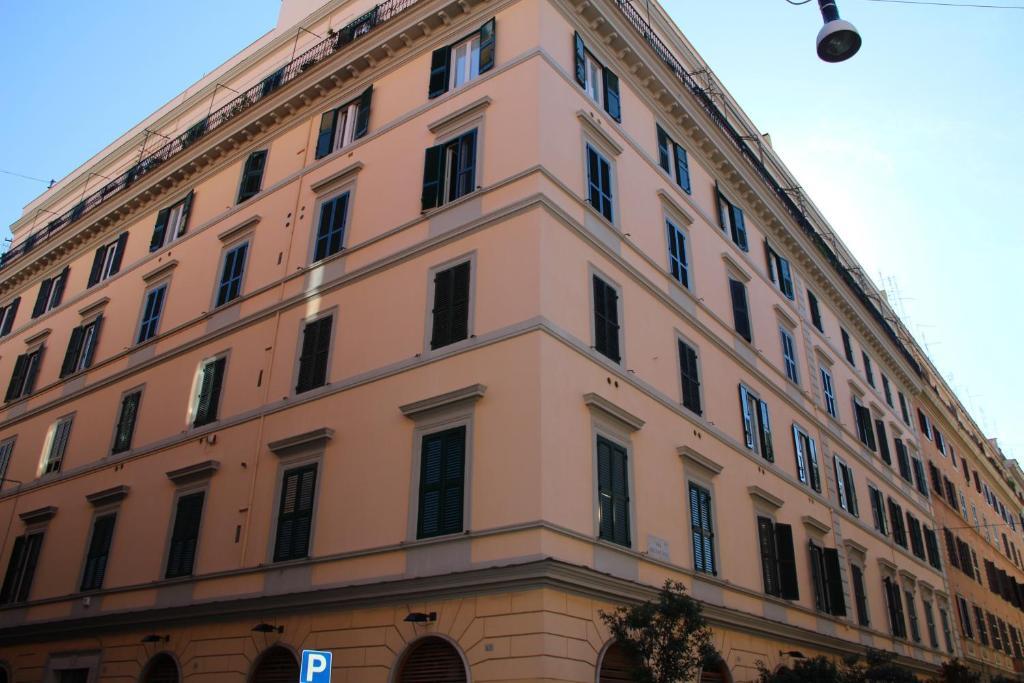 Pia Domus — 4-Star Luxury Hotel in Rome, Italy