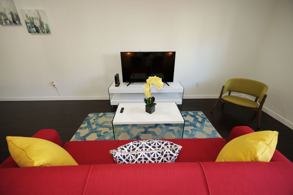 Hollywood Urban Residences - photo 51