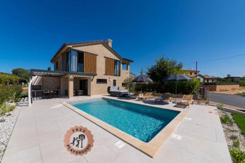 Villa Vallis — 4-Star Luxury Hotel in Porec, Croatia