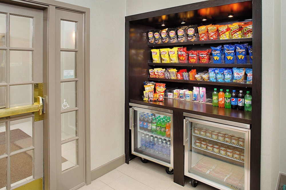 Residence Inn by Marriott Livonia - photo 10
