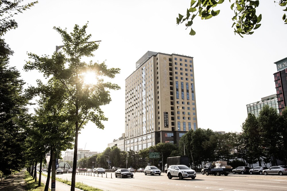 Embledon Hotel — 4-Star Luxury Hotel in Ansan-Si, South Korea