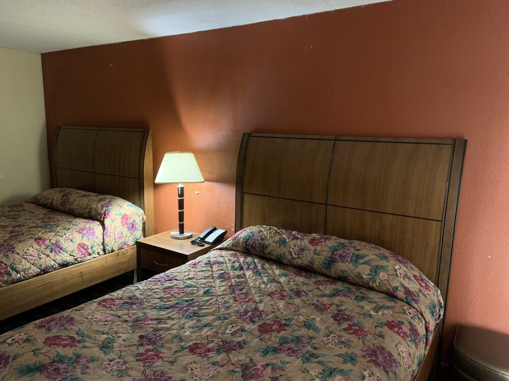 Real Value Inn - photo 11