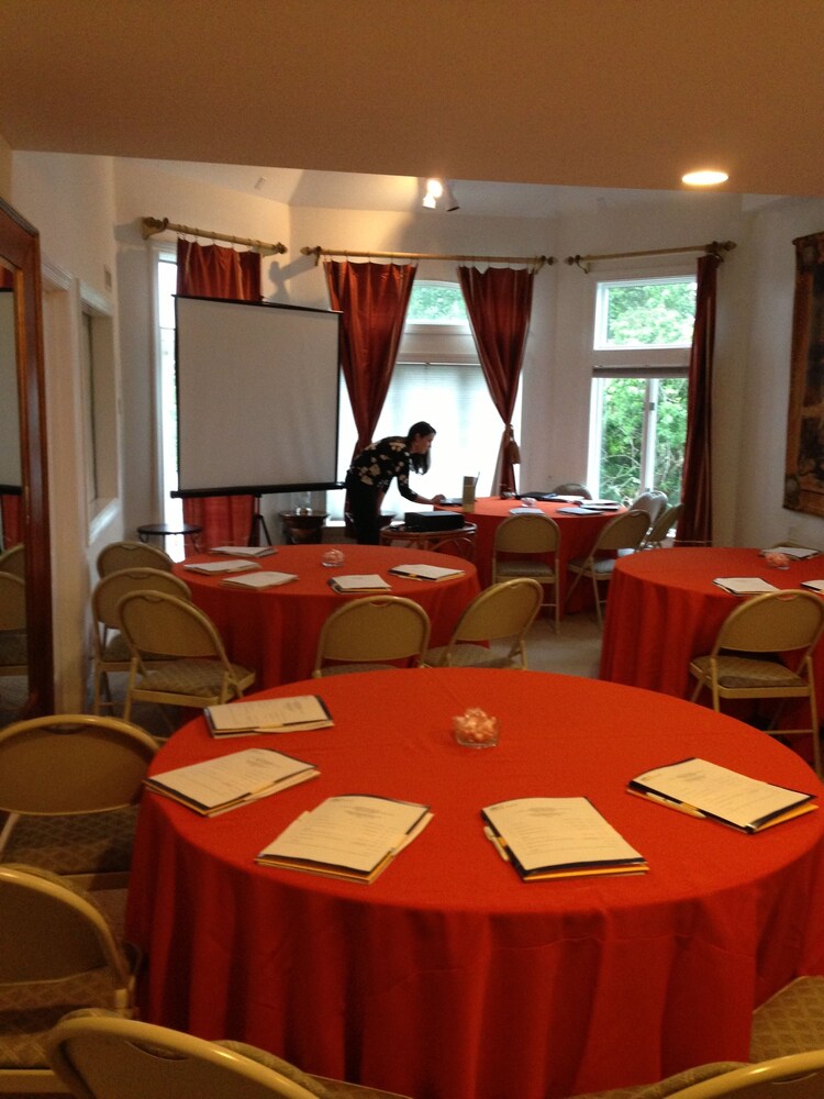 The Columbia Inn at Peralynna Manor - photo 57