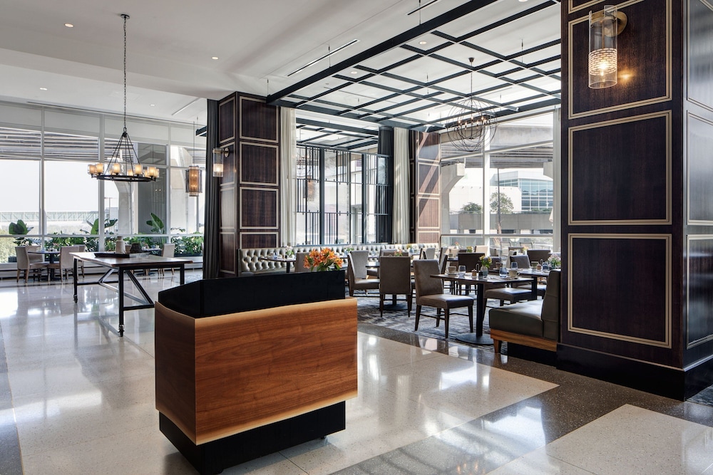 Omaha Marriott Downtown at the Capitol District - photo 63
