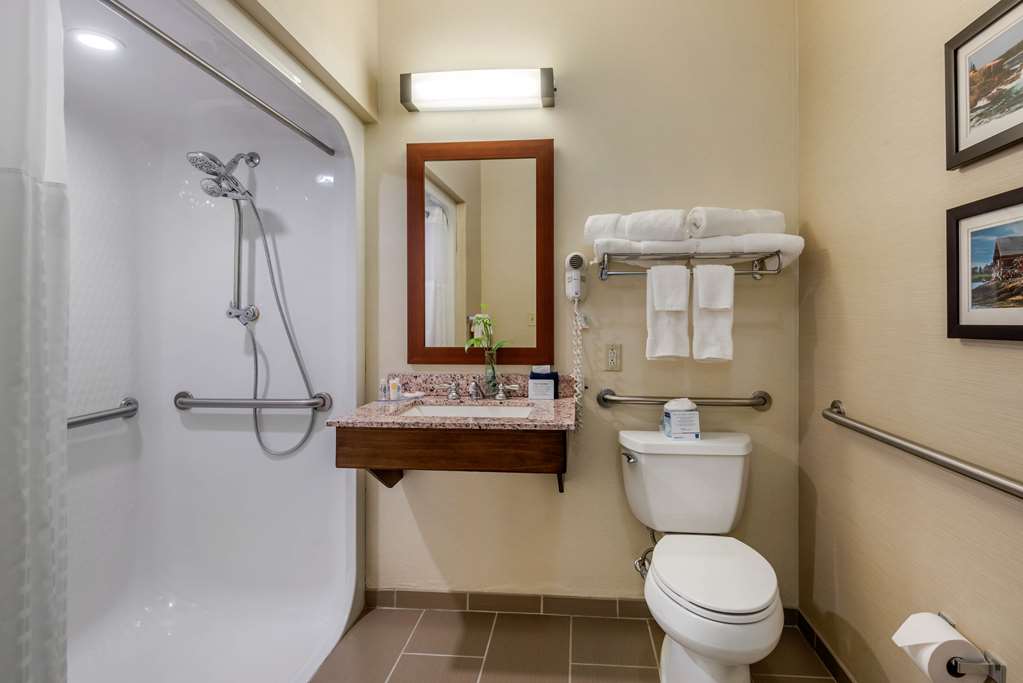 Comfort Inn Ellsworth Bar Harbor - photo 11