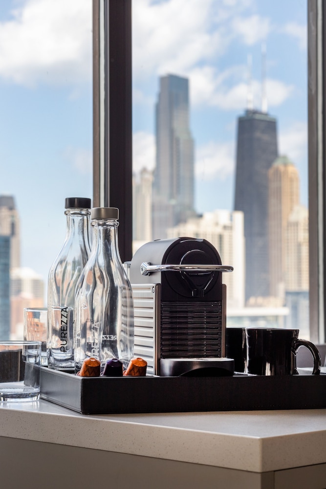 voco Chicago Downtown Riverwalk by IHG - photo 30