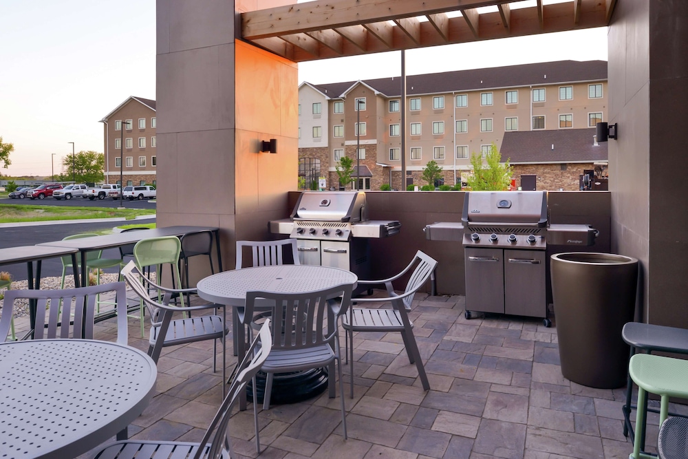 Home2 Suites by Hilton Merrillville - photo 49