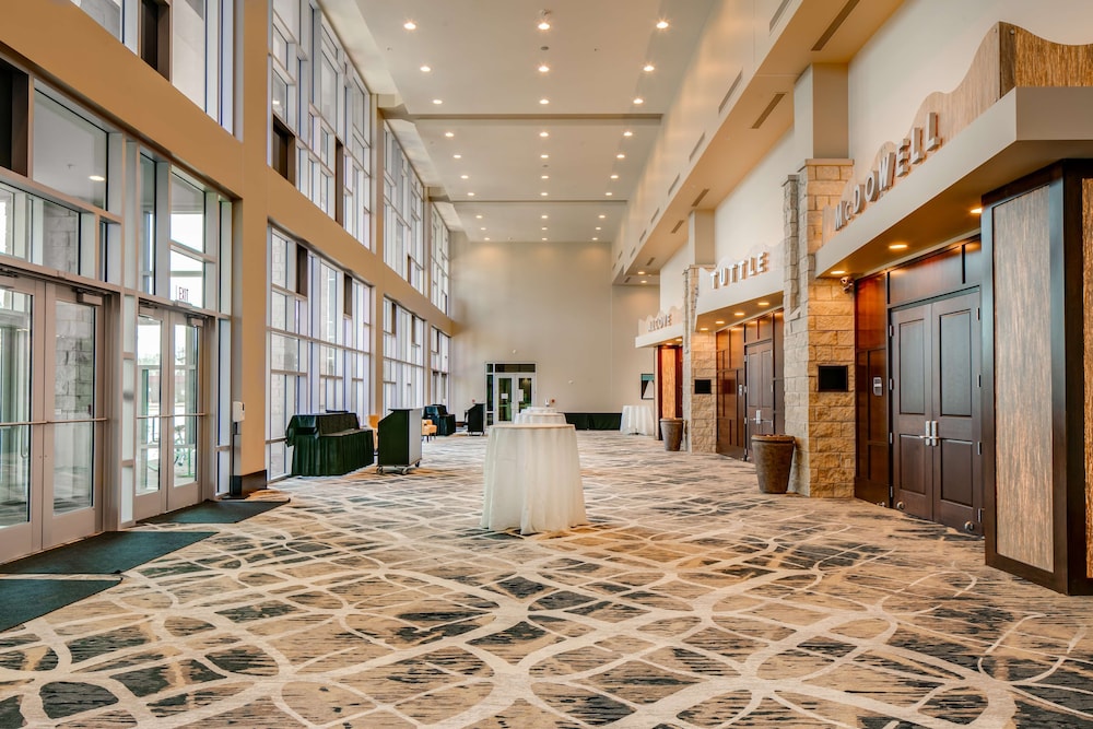 Hilton Garden Inn Manhattan - photo 39