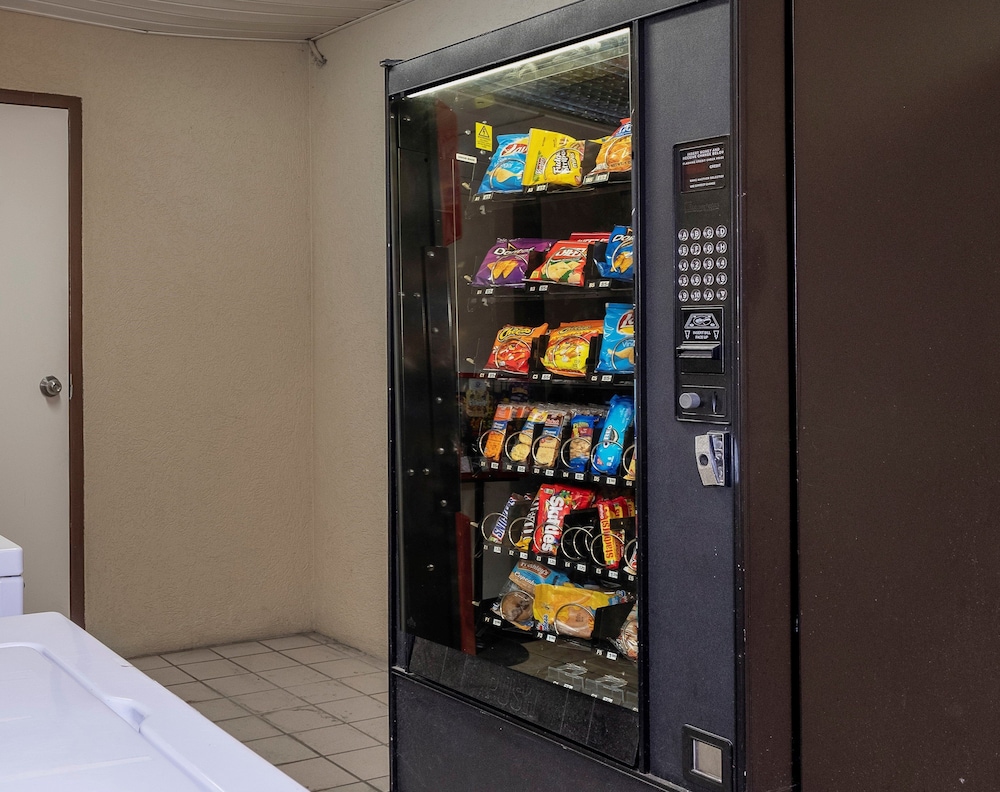 Red Roof Inn & Suites Oxford - photo 20