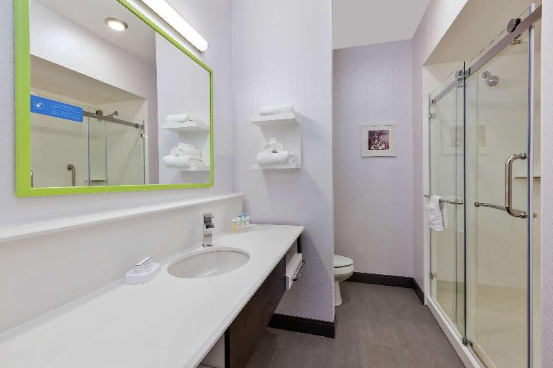 Hampton Inn Sedalia - photo 39