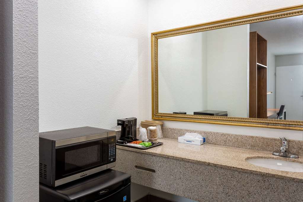 Ramada by Wyndham Altamonte Springs Near I 4 - photo 26