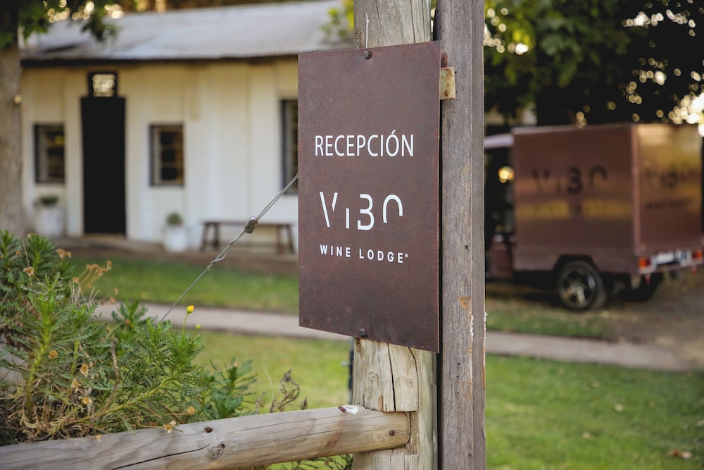 Vibo Wine Lodge At Viu Manent — 4-Star Luxury Hotel in Santa Cruz, Chile