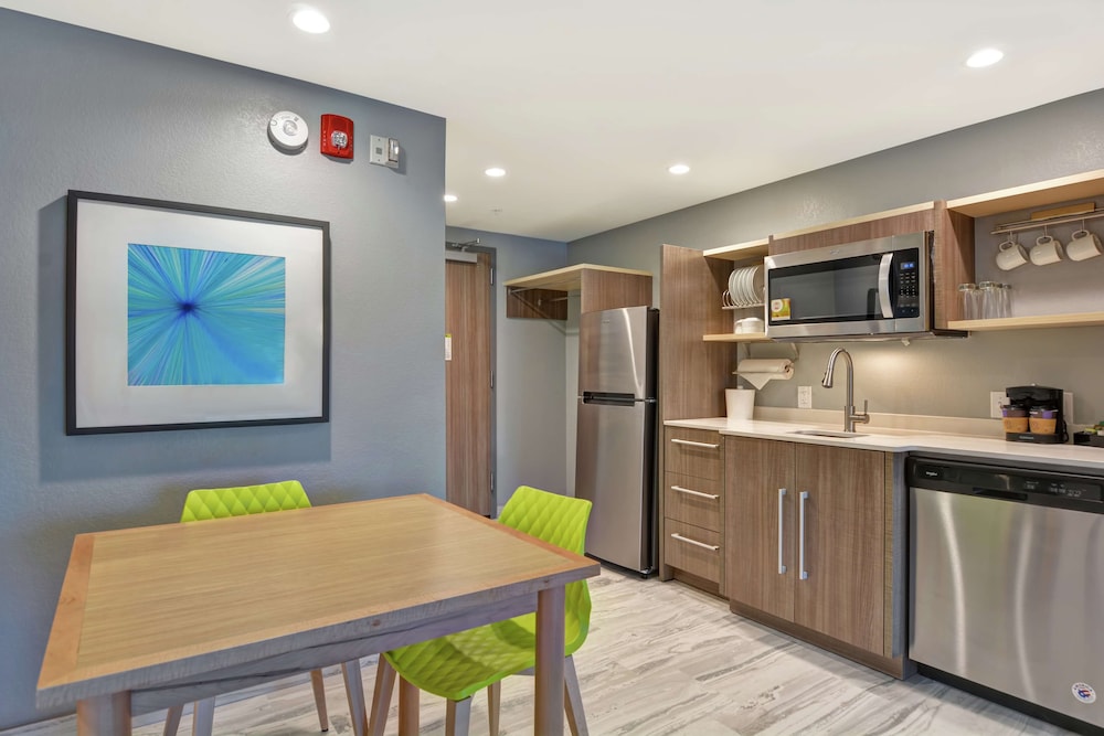 Home2 Suites by Hilton Jacksonville South St. Johns Town Ctr - photo 11