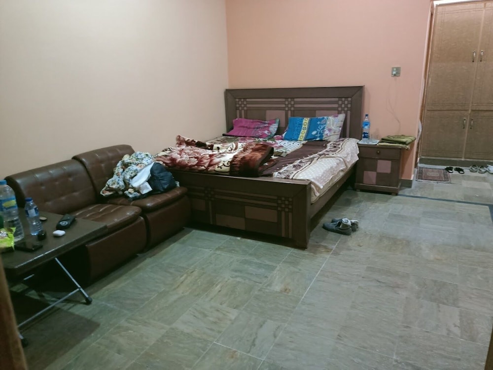 Breeze Inn Hotel & Restaurant — Muzaffarabad — photo 3