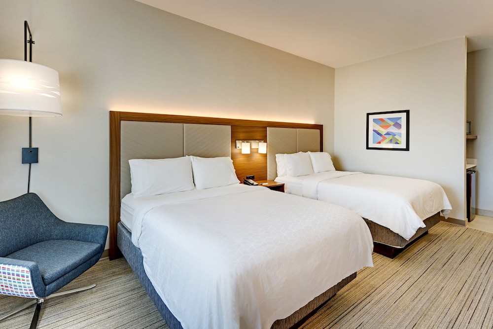 Holiday Inn Express Hotel & Suites Weatherford by IHG - photo 25