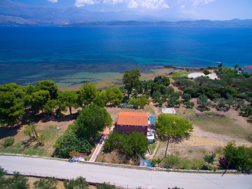 Villa Ostria — 4-Star Luxury Hotel in Lixouri, Greece