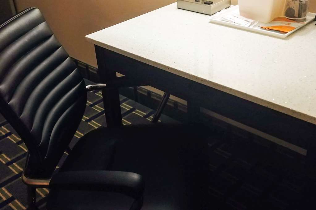 Econo Lodge Milldale Southington - photo 13