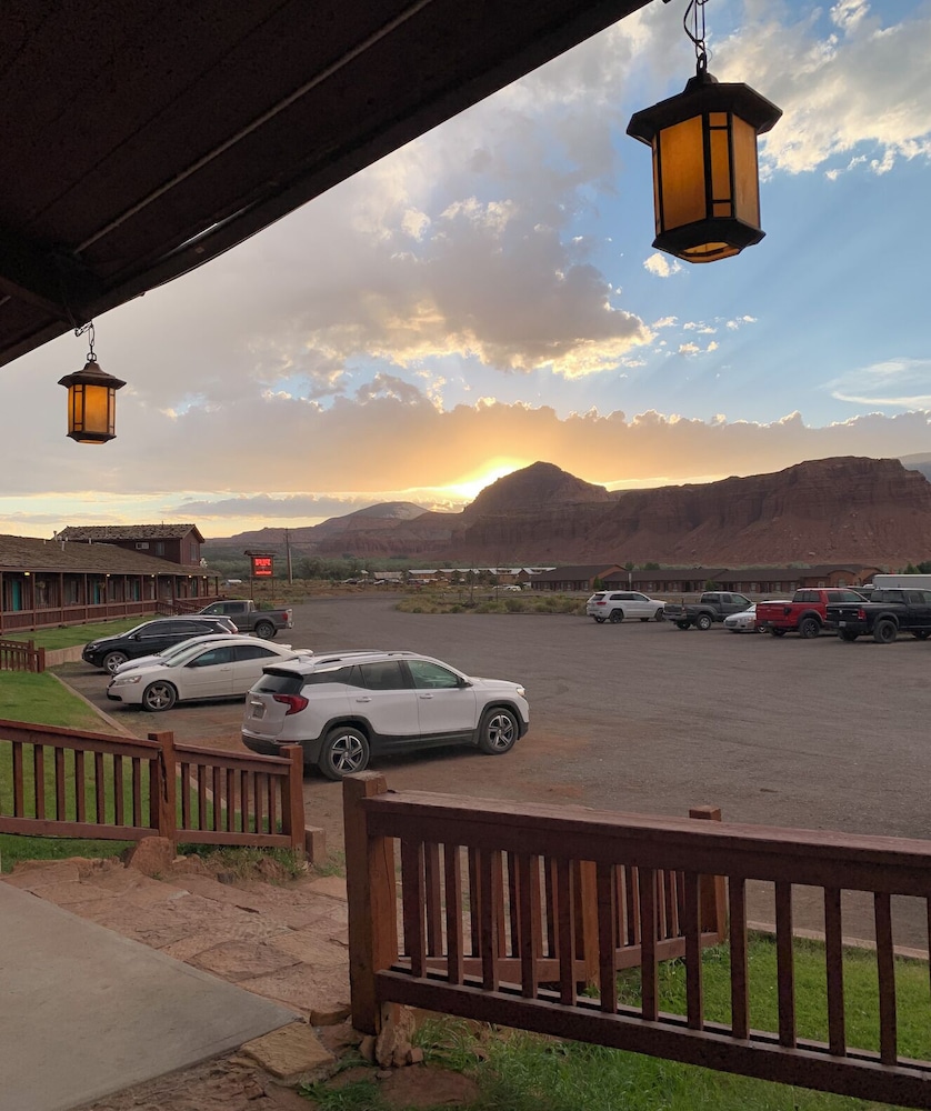 The Rim Rock Inn - photo 95