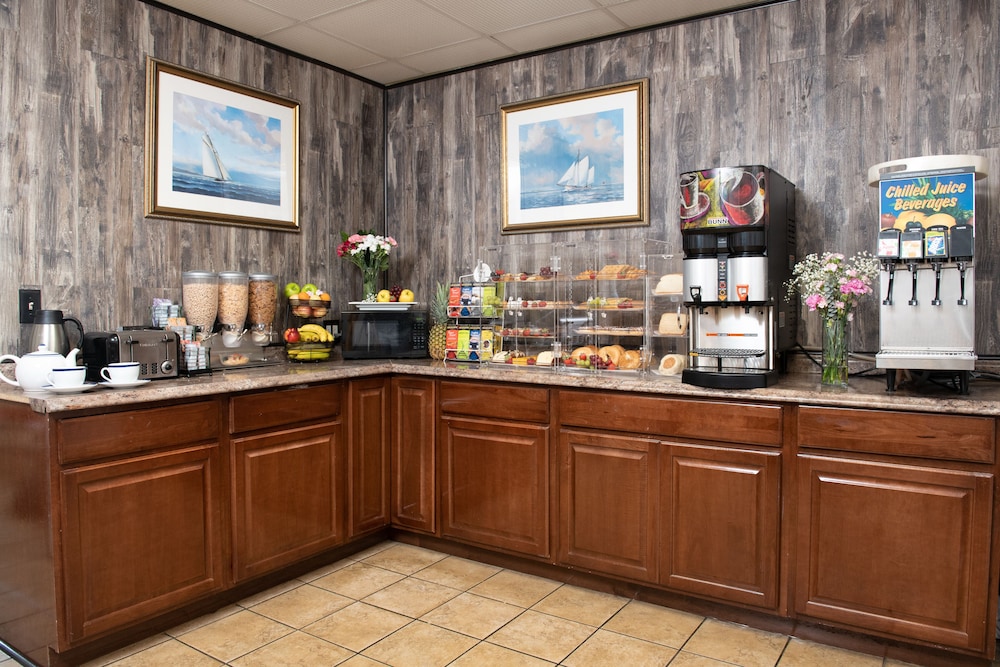 Rodeway Inn Middletown Newport - photo 10
