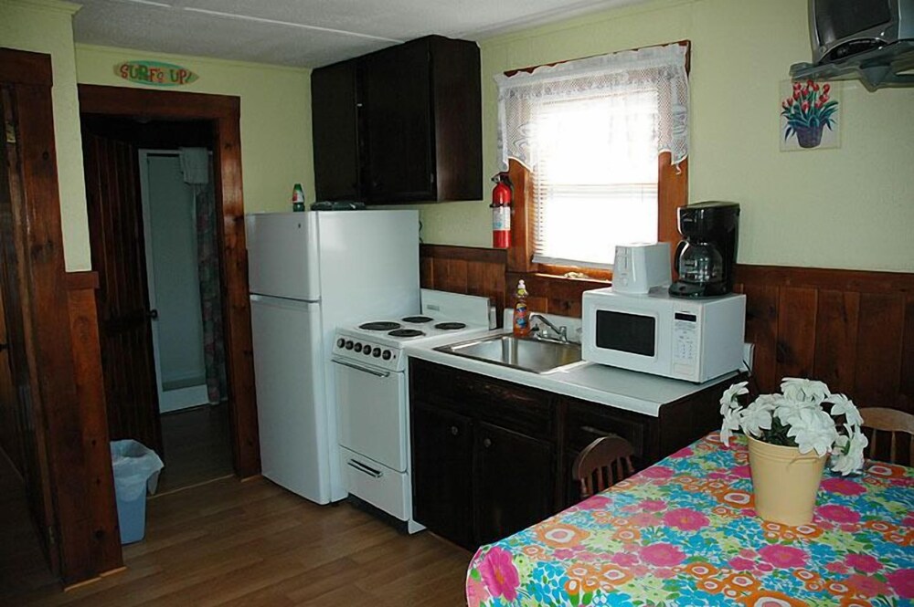 Channel Watefront Cottages - photo 36