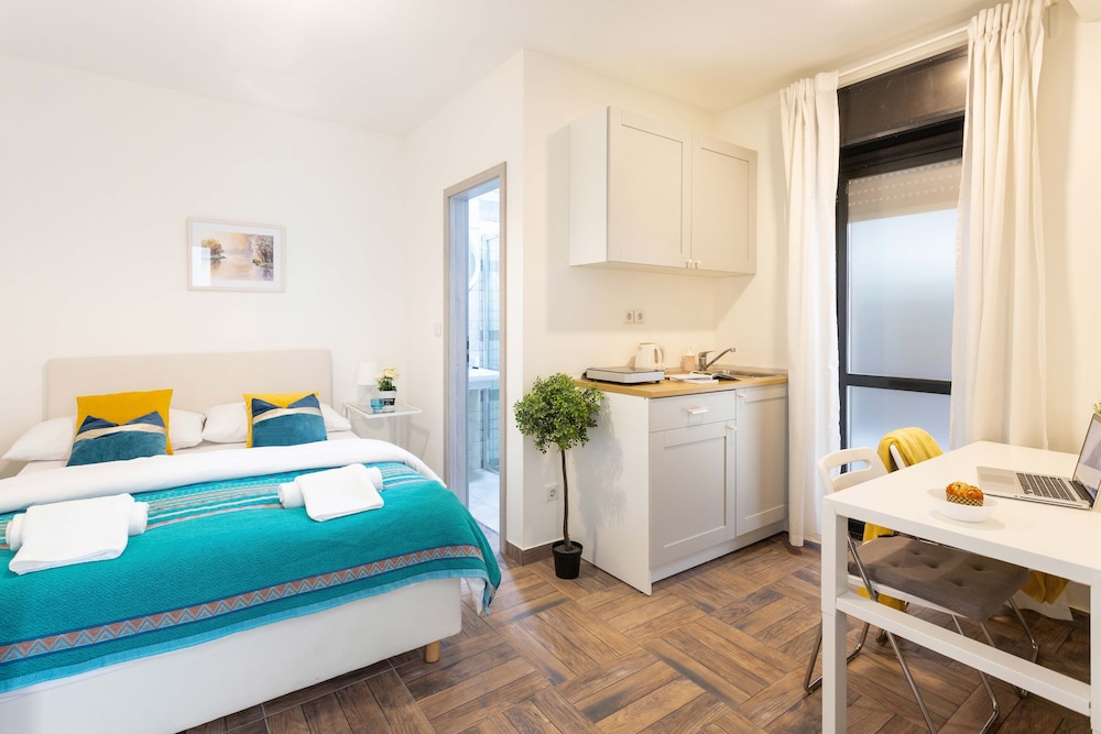 Spacious Studio Near City Center in Zagreb, Croatia