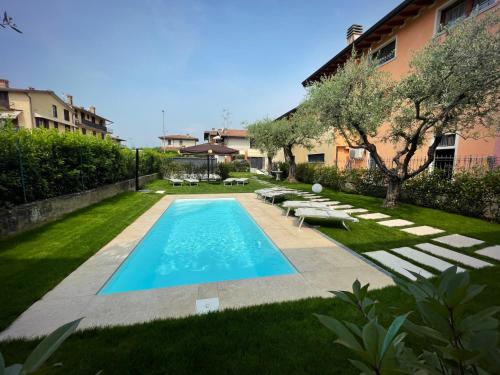 Le Logge Del Garda — hotel in San Felice Del Benaco