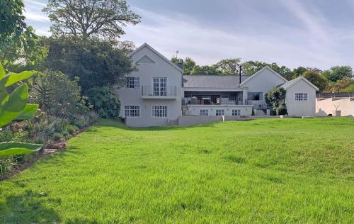 Three On Bond — 4-Star Luxury Hotel in Grahamstown, South Africa