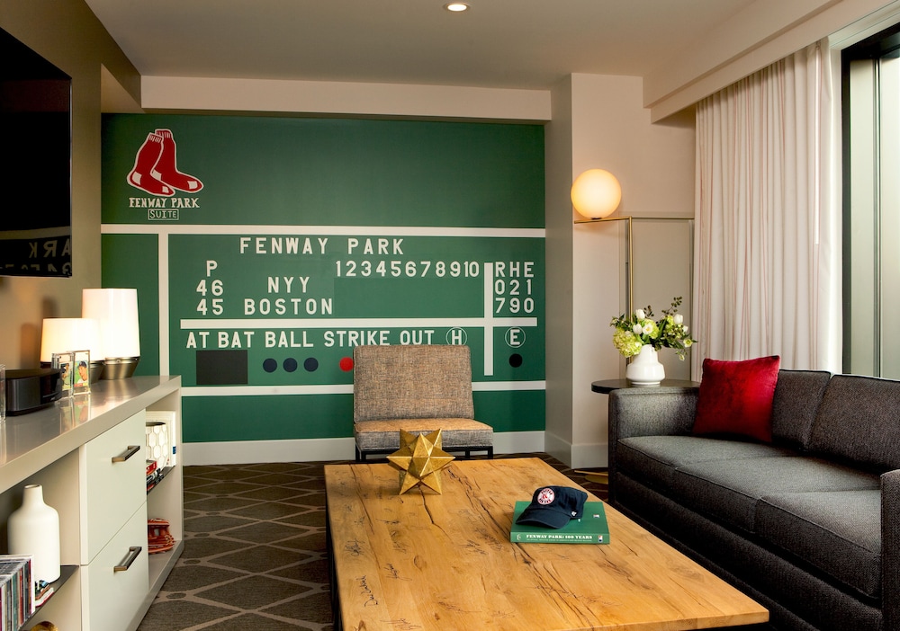 Hotel Commonwealth - photo 30