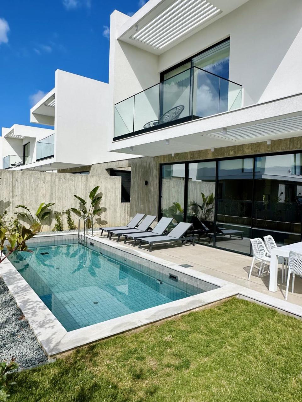 Elysian blue villa 1 — 4-Star Luxury Hotel in Paphos, Cyprus