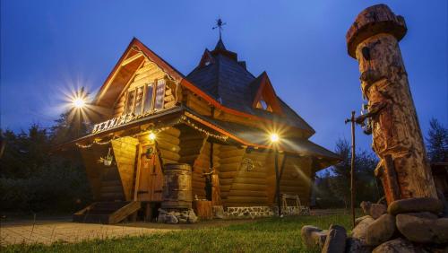Medved - carbon neutral hotel in Dolyna