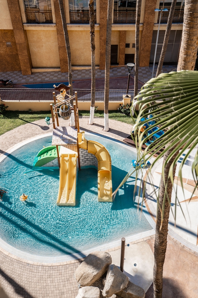Children's play area - outdoor