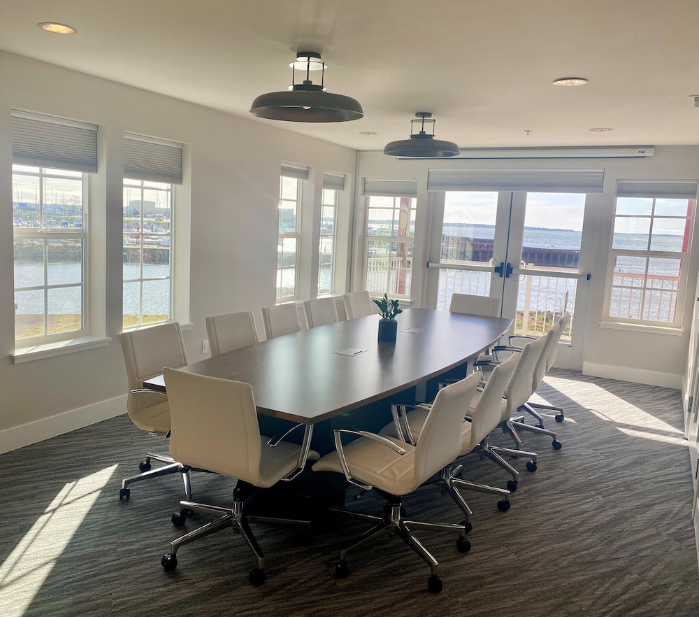 Cannery Pier Hotel & Spa - photo 108