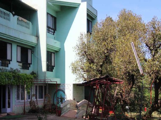 Hotel Madhuban - last minute hotel in Satara