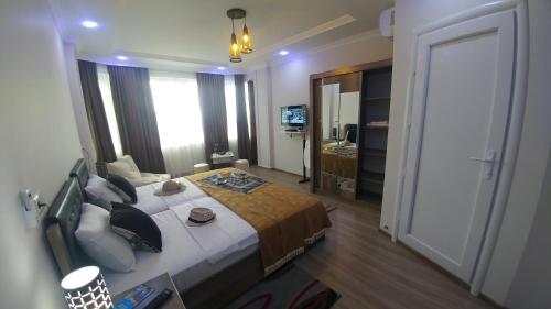 Villa Royal House