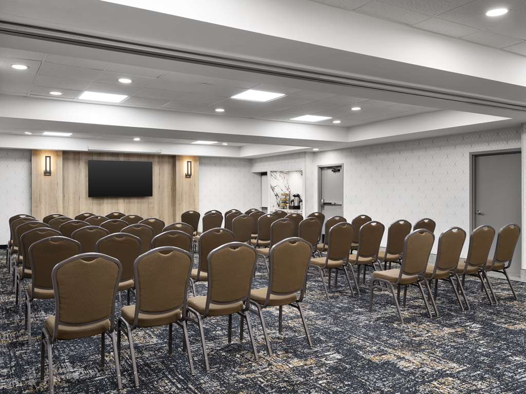 Hyatt Place Kansas City Overland Park Metcalf - photo 43