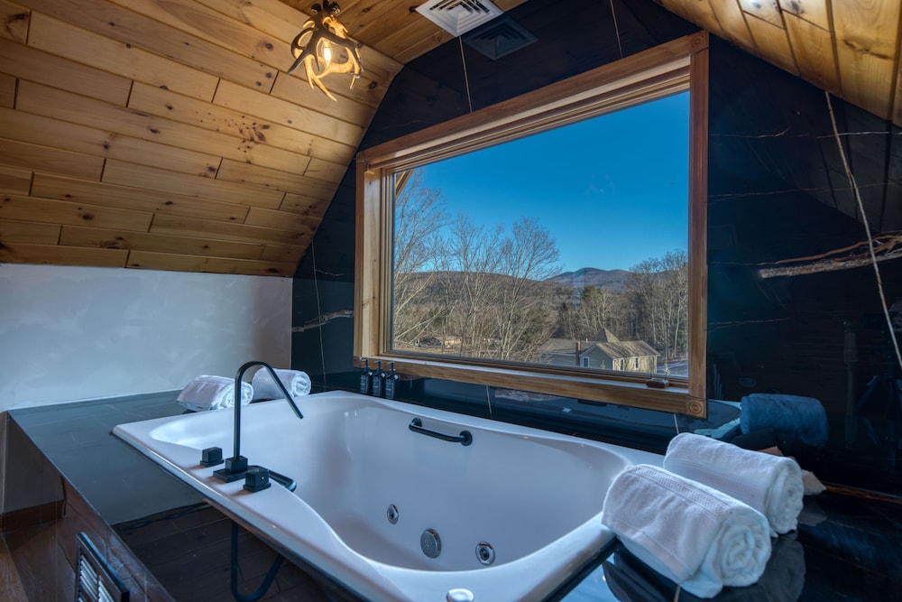 The Haüs Windham Spacious Suites Hot Tub Mountain Views - photo 2