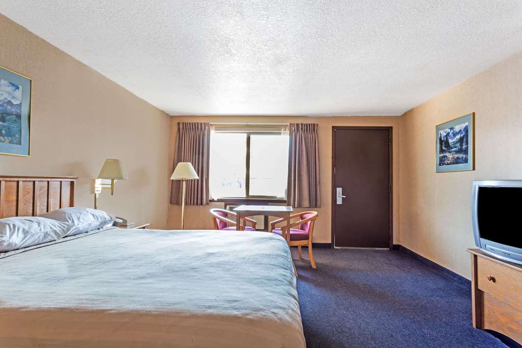 Travelodge by Wyndham Pioneer Villa - photo 8