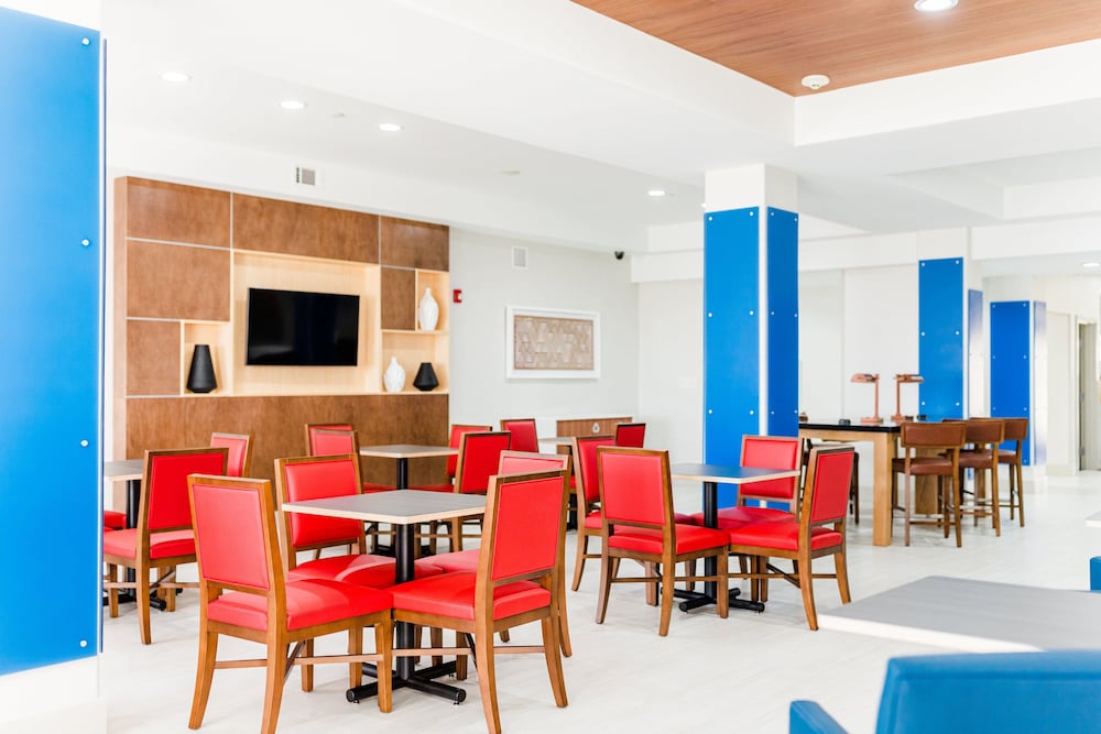 Holiday Inn Express Greenville by IHG - photo 46