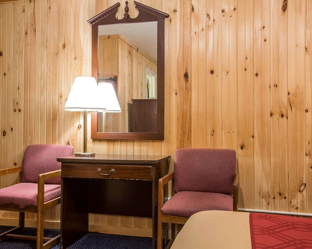 Malone Inn - photo 35