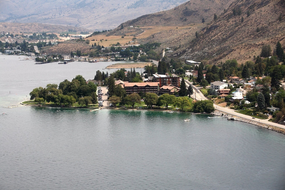 Lakeside Lodge And Suites - photo 81