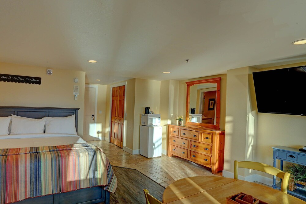 Land's End Resort - photo 70