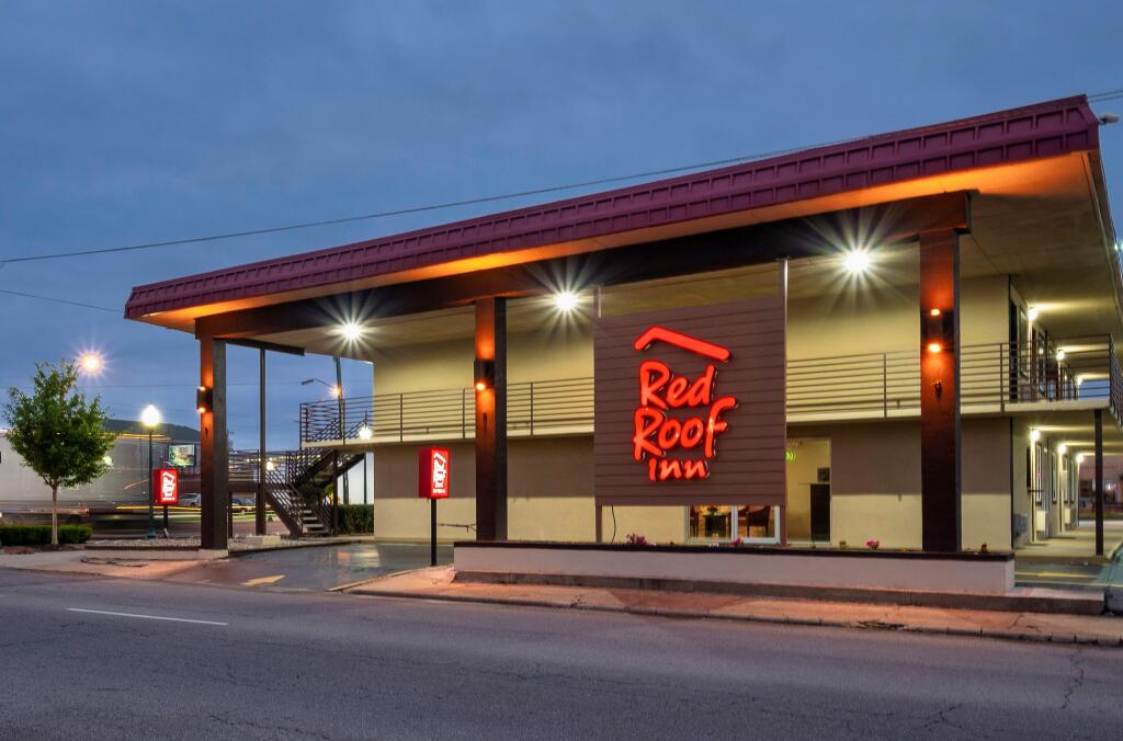 Red Roof Inn Fort Smith Downtown - photo 14