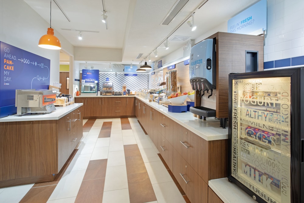 Holiday Inn Express Hotel & Suites Longmont by IHG - photo 34