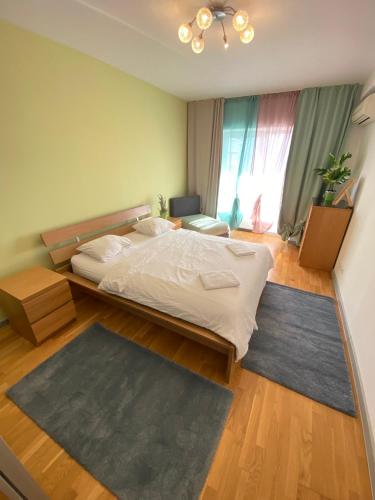 green apartment 214 with private PARKING — 4-Star Luxury Hotel in Bucharest, Romania