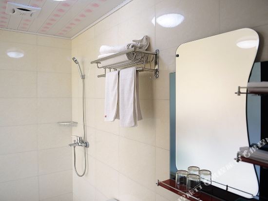 Juming Hotel - last minute hotel in Shanghai