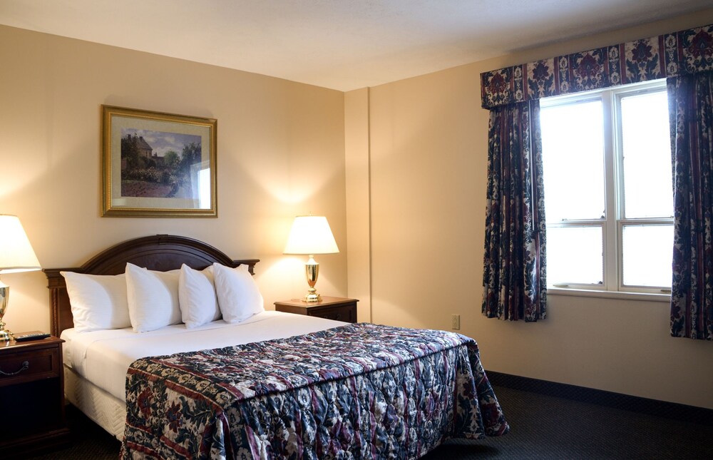Split Rock Resort - photo 18