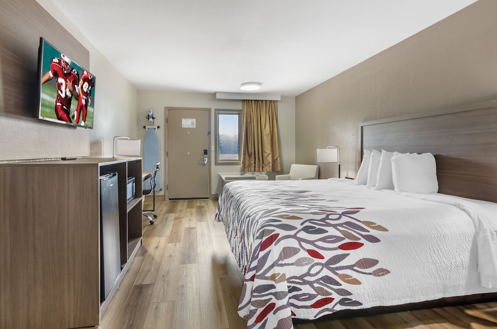 Red Roof Inn Staunton - photo 11