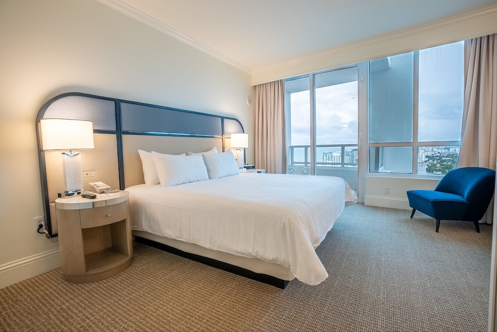 Fontainebleau Miami Beach Private Luxury Suites - photo 70